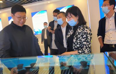 ����Э����ϯ���й�������ϯ�����Ƶ�ɭ��������-׷�󽡿�,����һ��ɳ��߷õ���