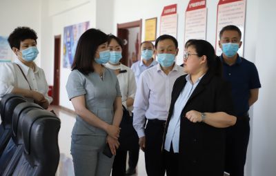 ����Э����ϯ�������������й�������ϯ������ݰ��ɭ��������-׷�󽡿�,����һ��ɳ���չʯīϩ������ר�������̸