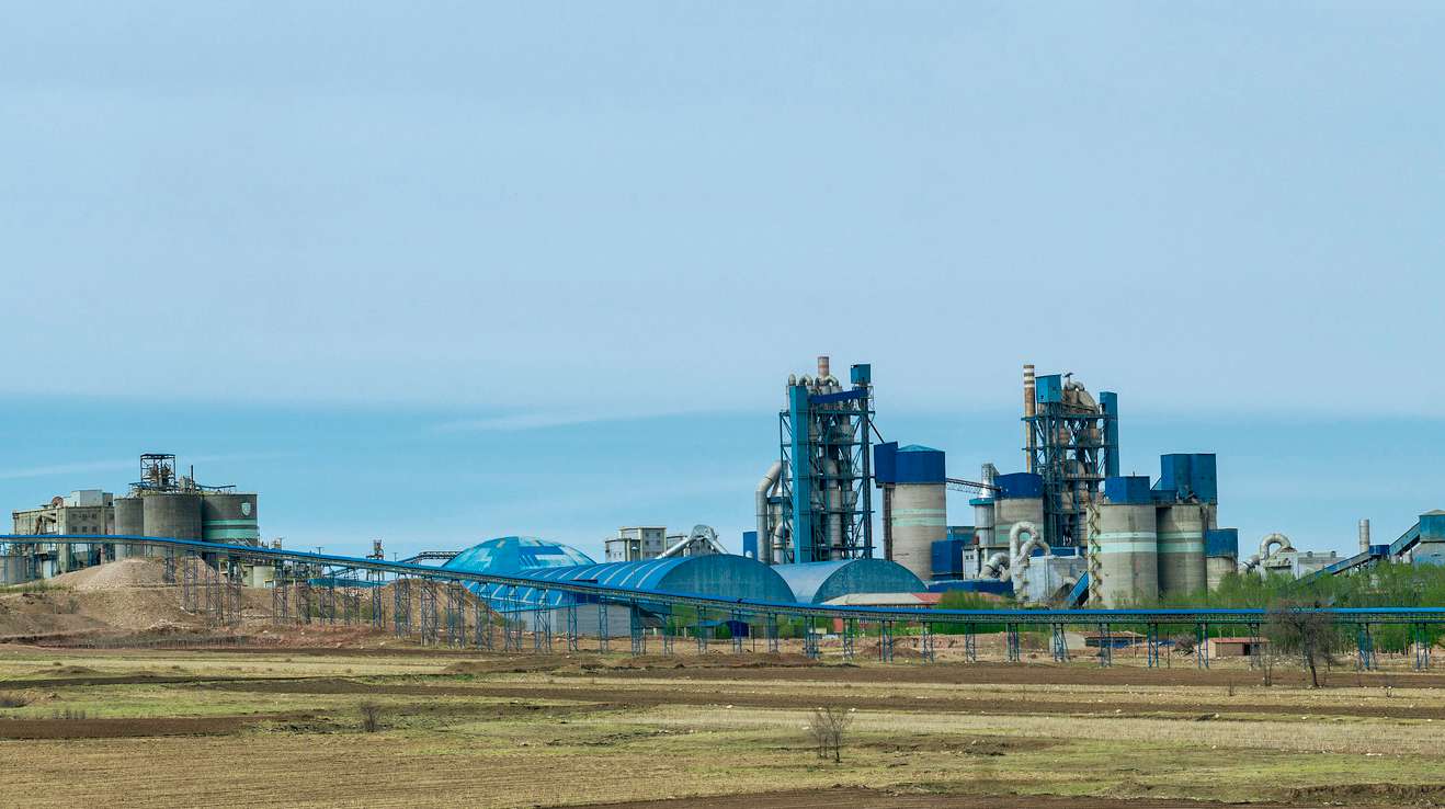 摄图网_502387672_banner_水泥厂设备设施（企业商用）.jpg